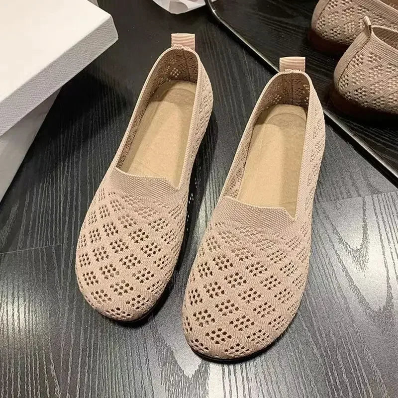 Summer Mesh Fabrics Breathable Flats Women Shoes Ventilate Lace Leisure Loafers Mom Shoes Comfort Casual Light Sneakers