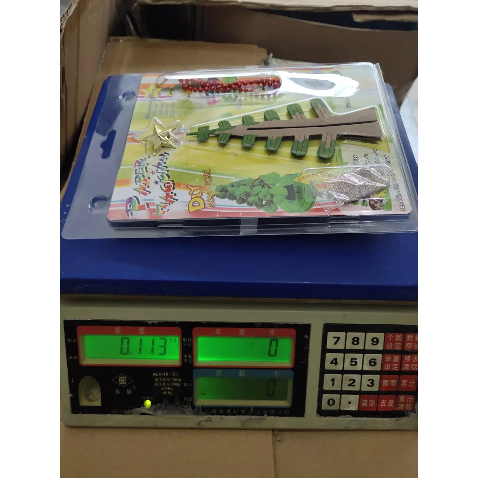 Magic Growing Christmas Tree Crystal Paper Christmas Decoration New Year Science Toy Artificial Home Decor Ornaments Wholes