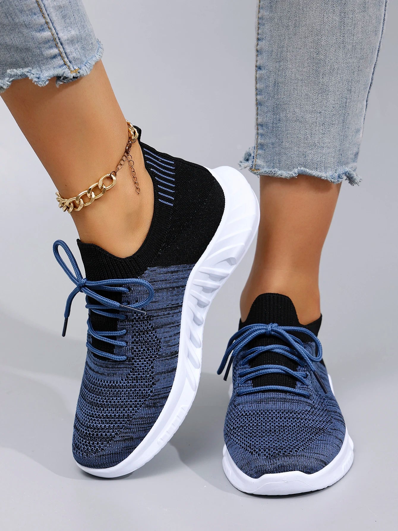 Spring and Autumn New Women&