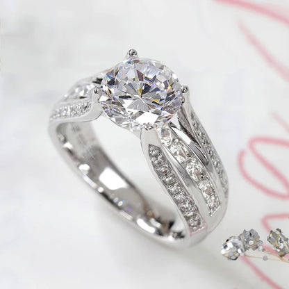 Huitan Gorgeous Trendy Eternity Ring Female Proposal Finger Jewelry with Bright Round Zirconia Luxury Wedding Band Accessories