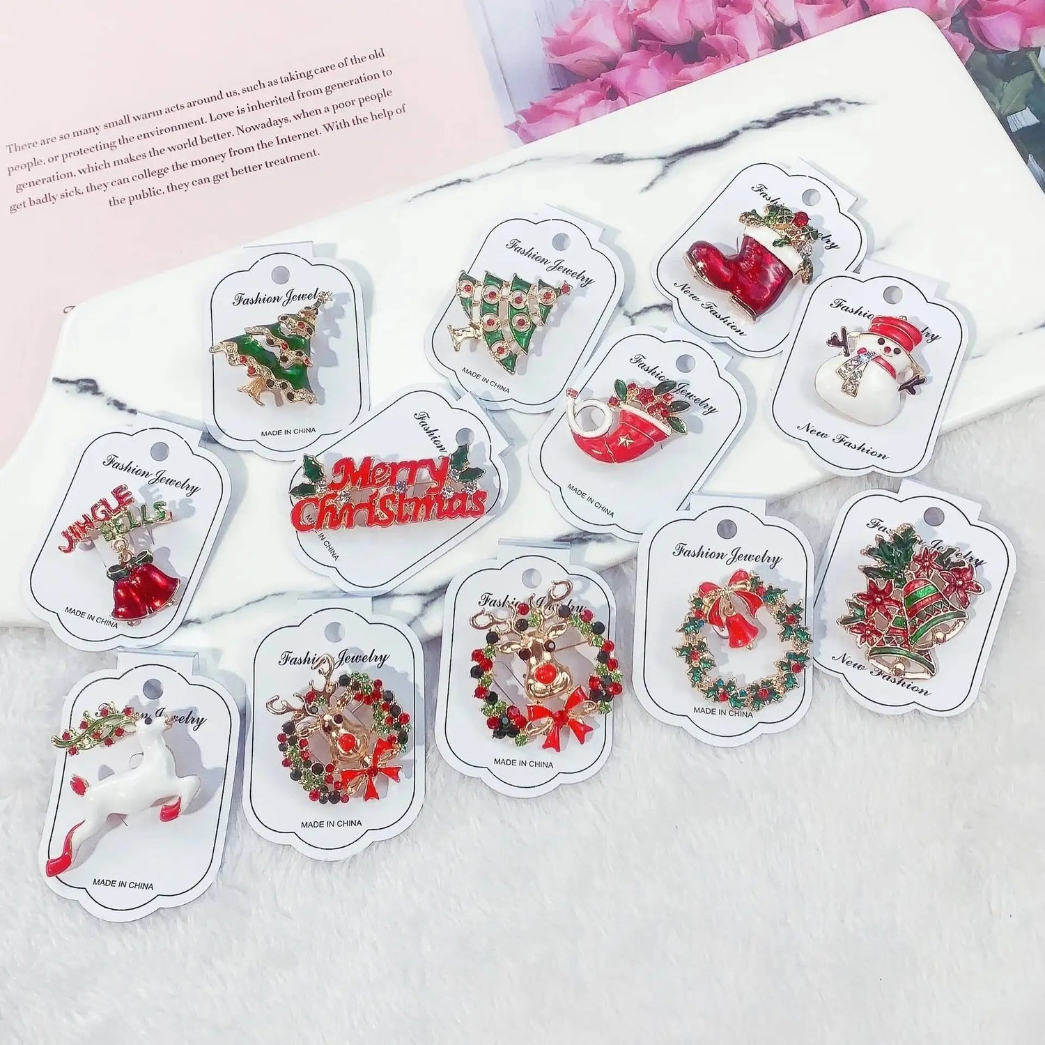 2025 Christmas Gifts Luxury Crystal Brooch Of Santa Series Design Oil Dripping Alloy Badge Accessories