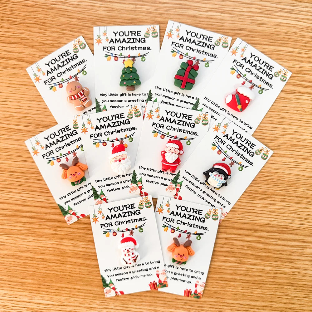 40pcs Christmas Mini Hug Cards with Resin Ornaments - Santa Claus, Socks, Gingerbread Snowman, Reindeer Patterns Christmas Gifts