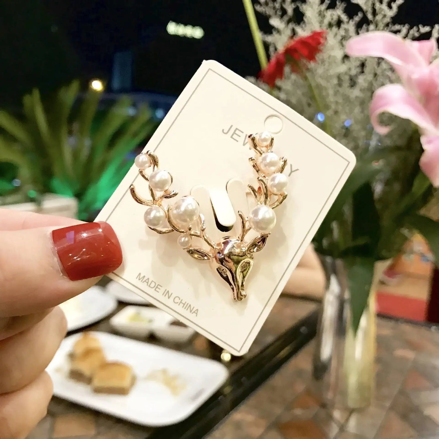 2025 Christmas Gifts Luxury Crystal Brooch Of Santa Series Design Oil Dripping Alloy Badge Accessories