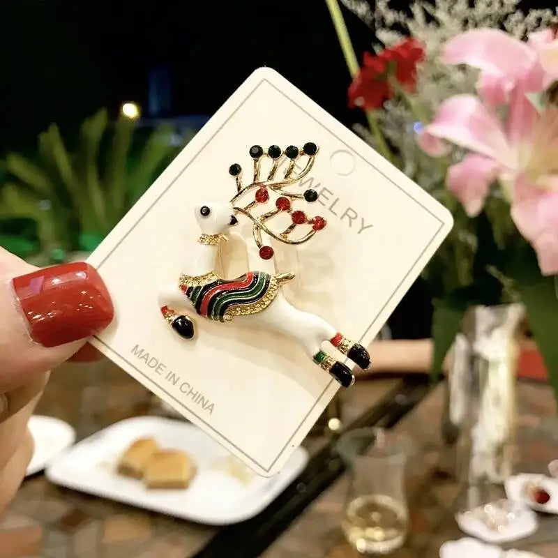 2025 Christmas Gifts Luxury Crystal Brooch Of Santa Series Design Oil Dripping Alloy Badge Accessories